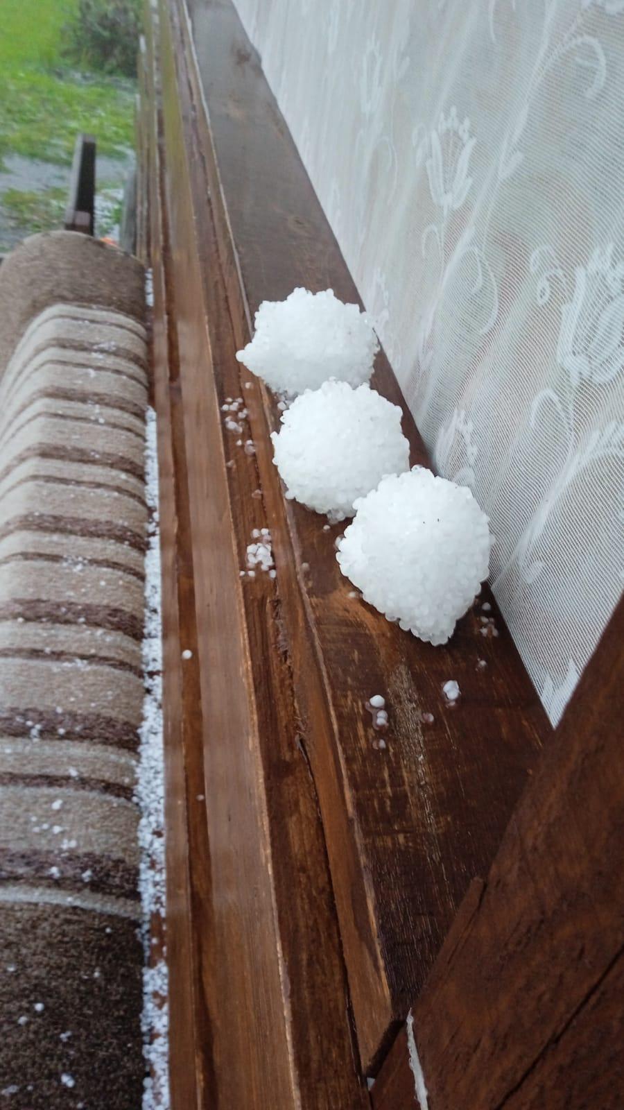 Фото На Новосибирск обрушился ливень с градом. ОНЛАЙН 5 - Сиб.ФМ Фото На Новосибирск обрушился ливень с градом. ОНЛАЙН 5